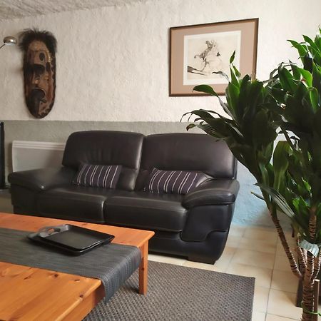 Appartement 55 M2 Proche Commerces Et Parking Rivesaltes Exterior foto